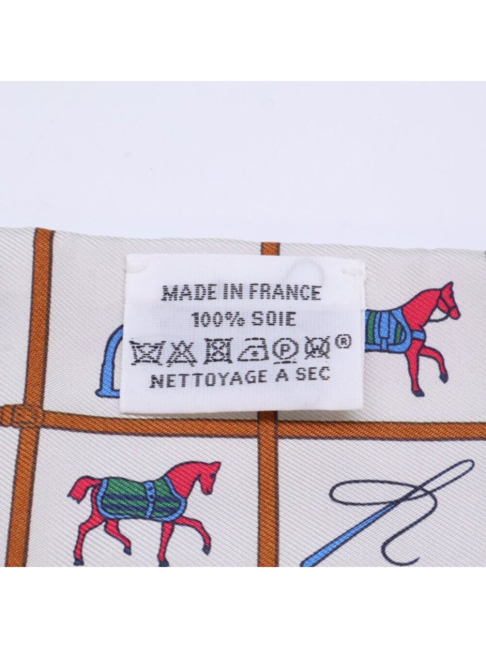 Hermes Couvertures Et Tenues de Jour Horsewear Silk Twilly Scarf - Picture 8 of 8